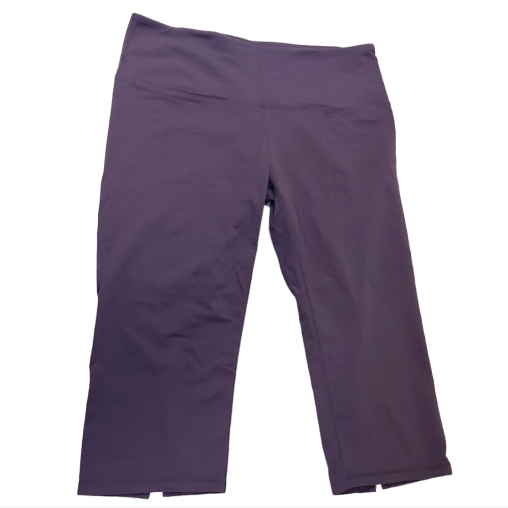 Kirkland athletic capris